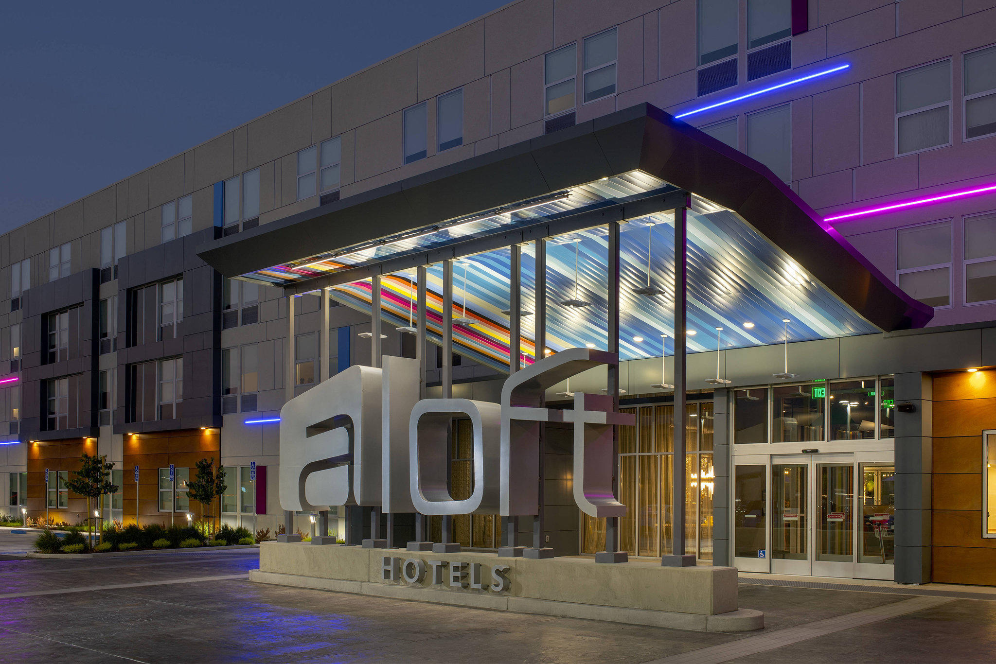 Aloft Savannah Downtown Historic District Photo