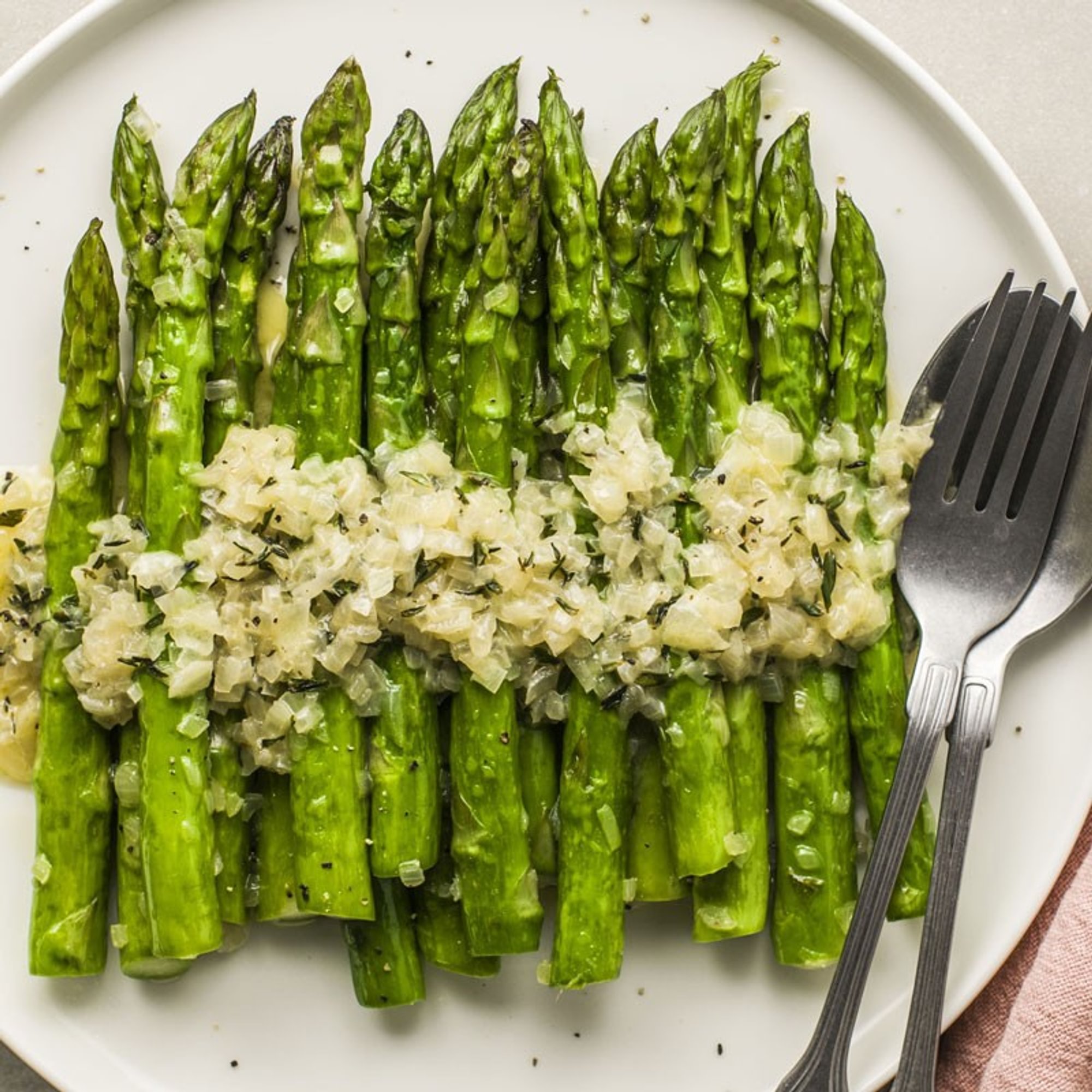 Asparagus / Sautéed Spinach / Seasonal Vegetables