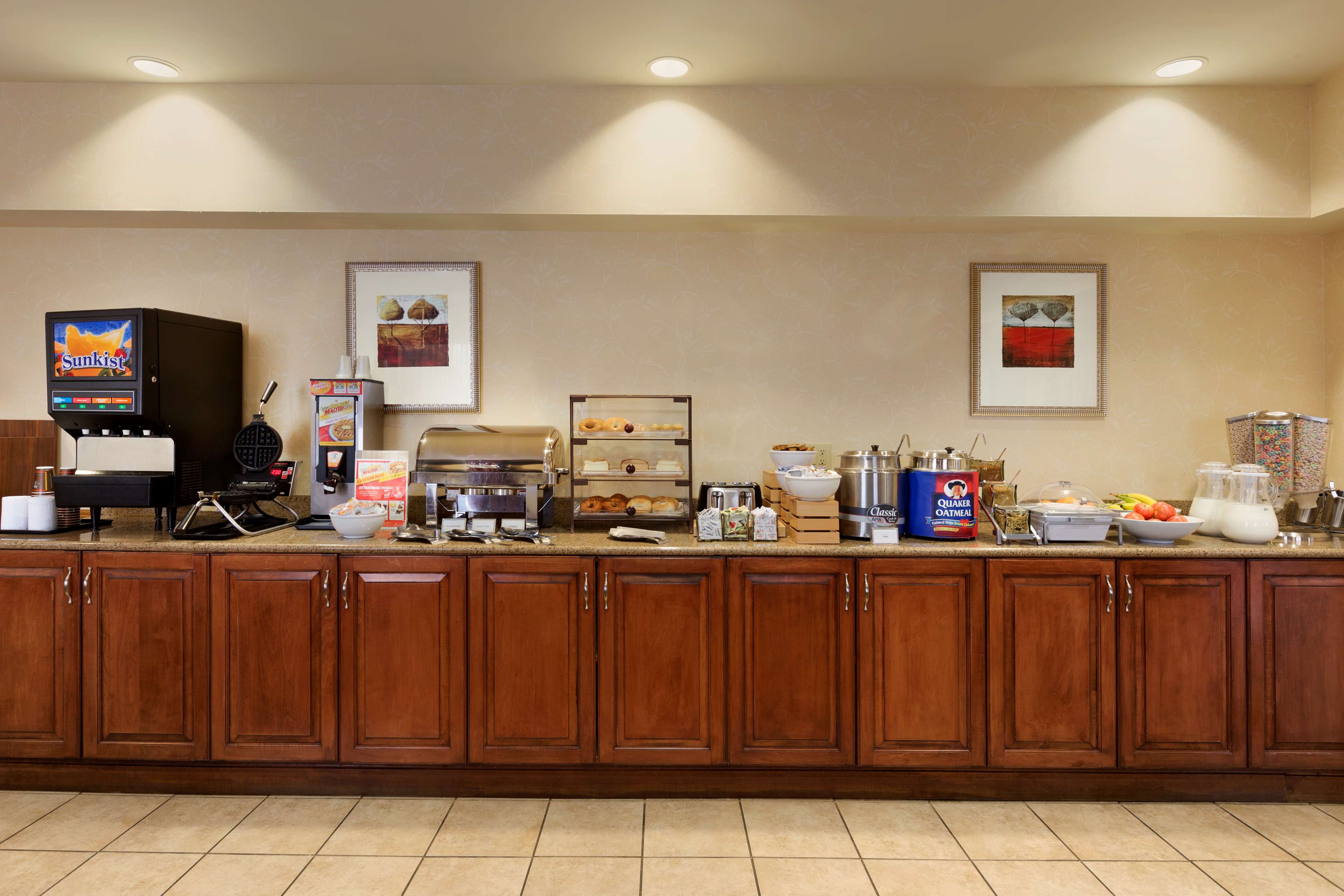 Country Inn & Suites by Radisson, Sumter, SC Photo