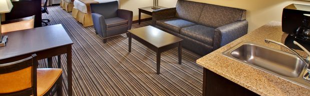 Images Holiday Inn Express & Suites Council Bluffs - Conv Ctr Area