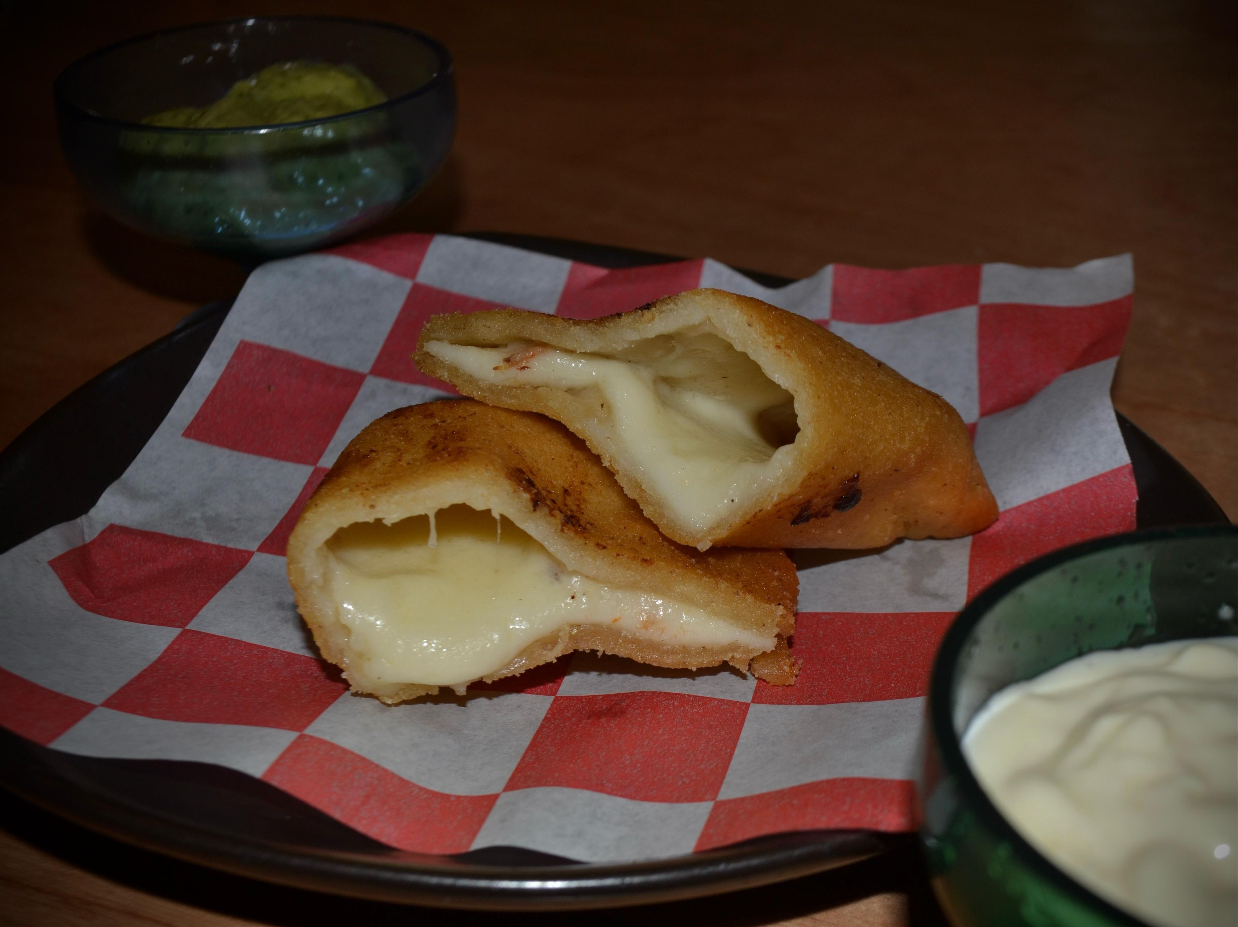 Cheese Empanada / Empanada de Queso