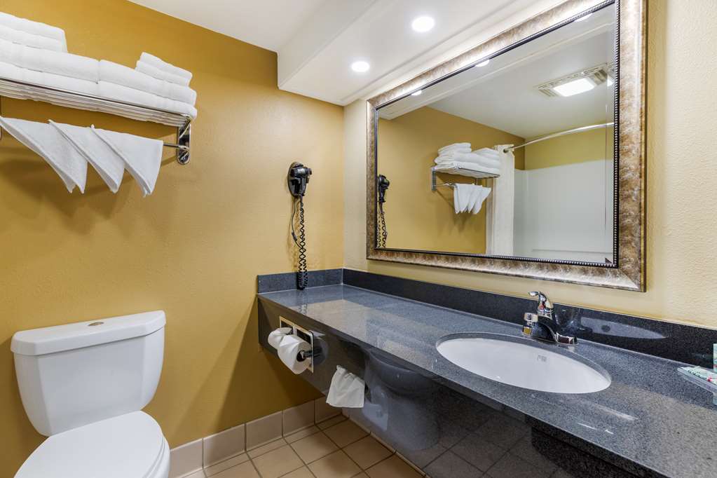 Best Western Kiva Inn Image