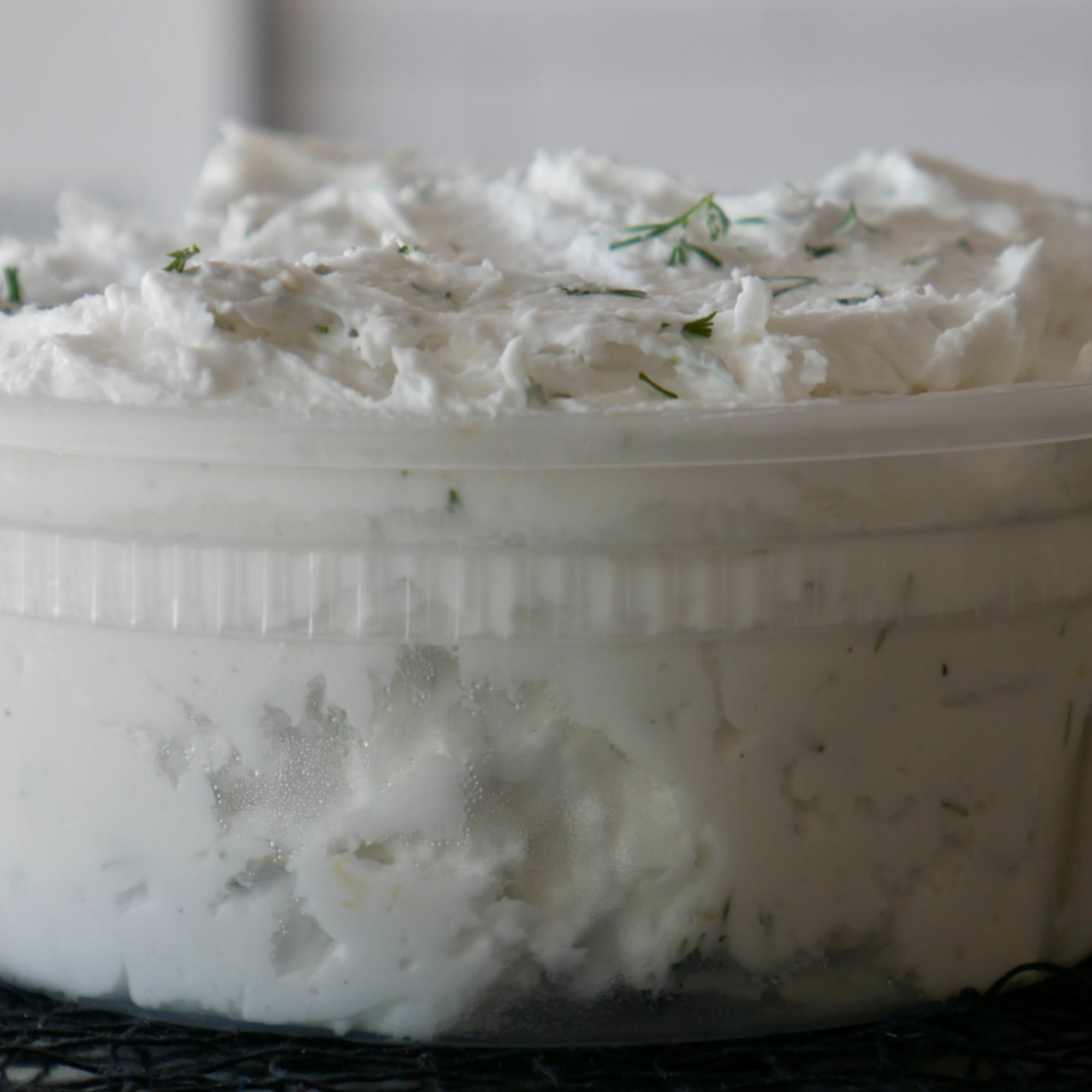8 oz Lemon-Dill Cream Cheese 🍋