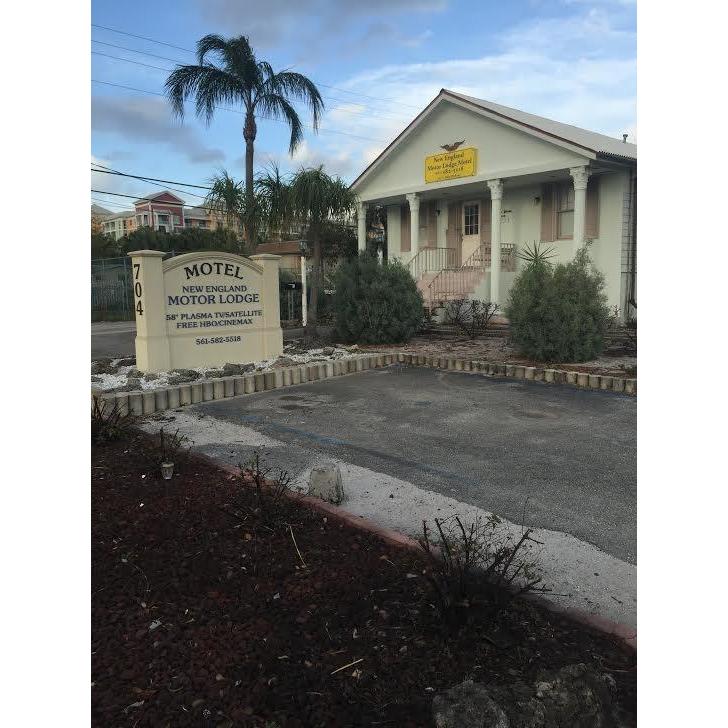 New England Motor Lodge Logo