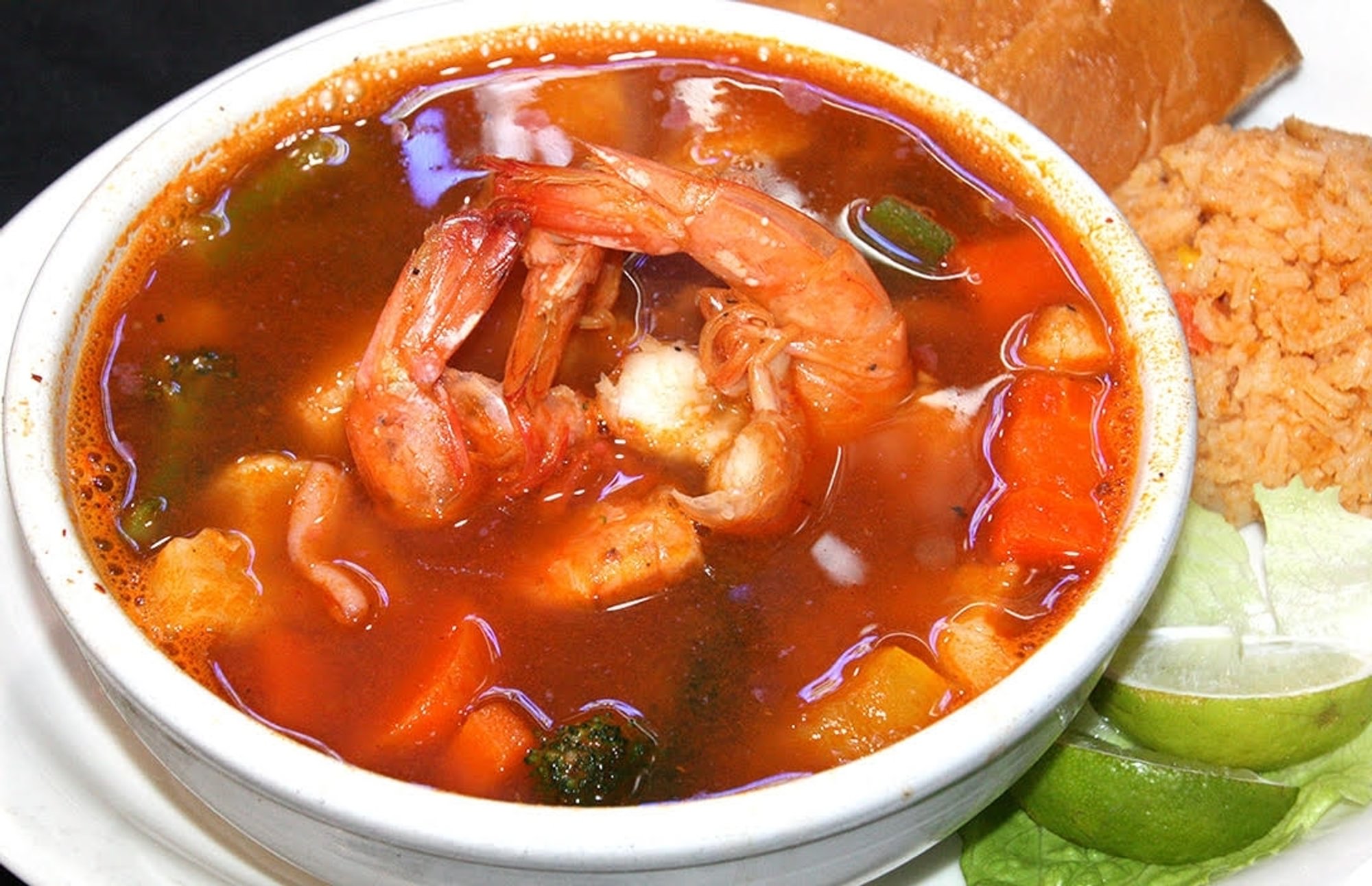 66. Caldo de Mariscos