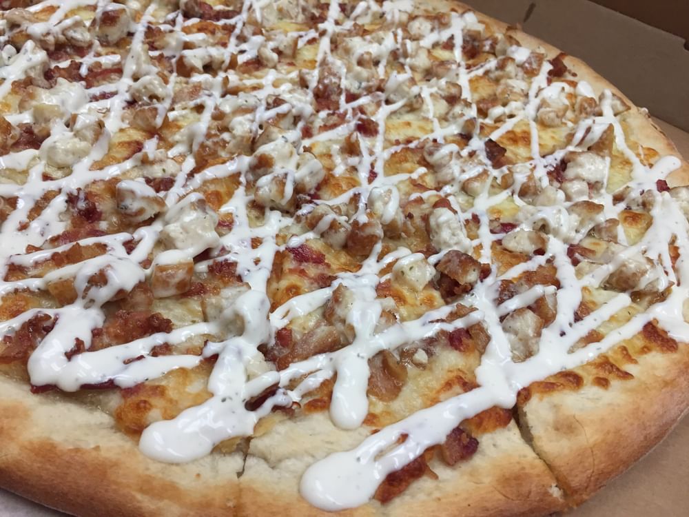 Chicken bacon ranch pizza