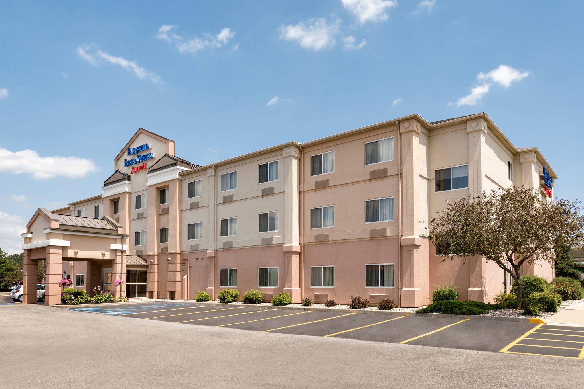 Fairfield Inn & Suites by Marriott Toledo Maumee Photo