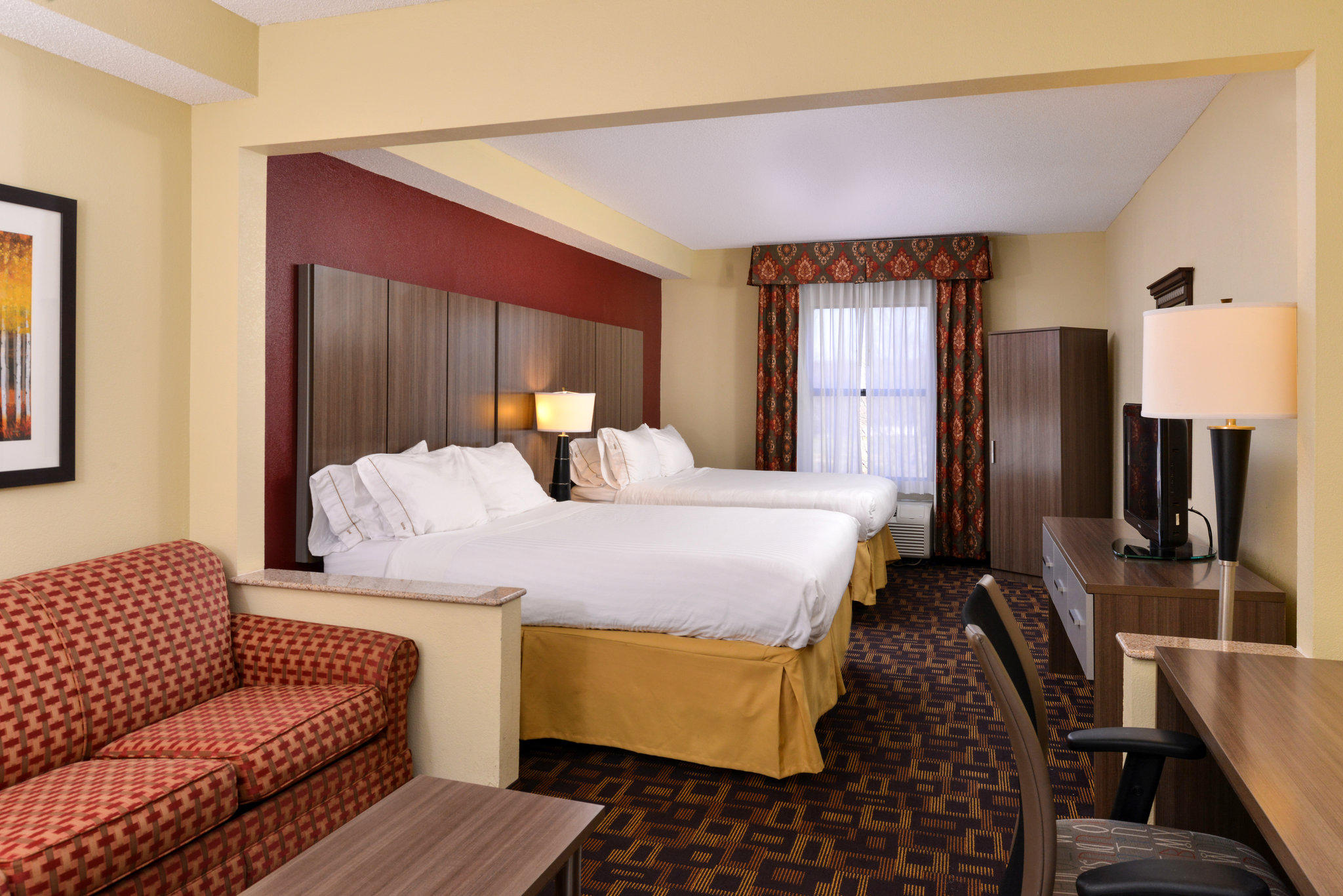 Holiday Inn Express & Suites Ridgeland - Jackson North Area Photo