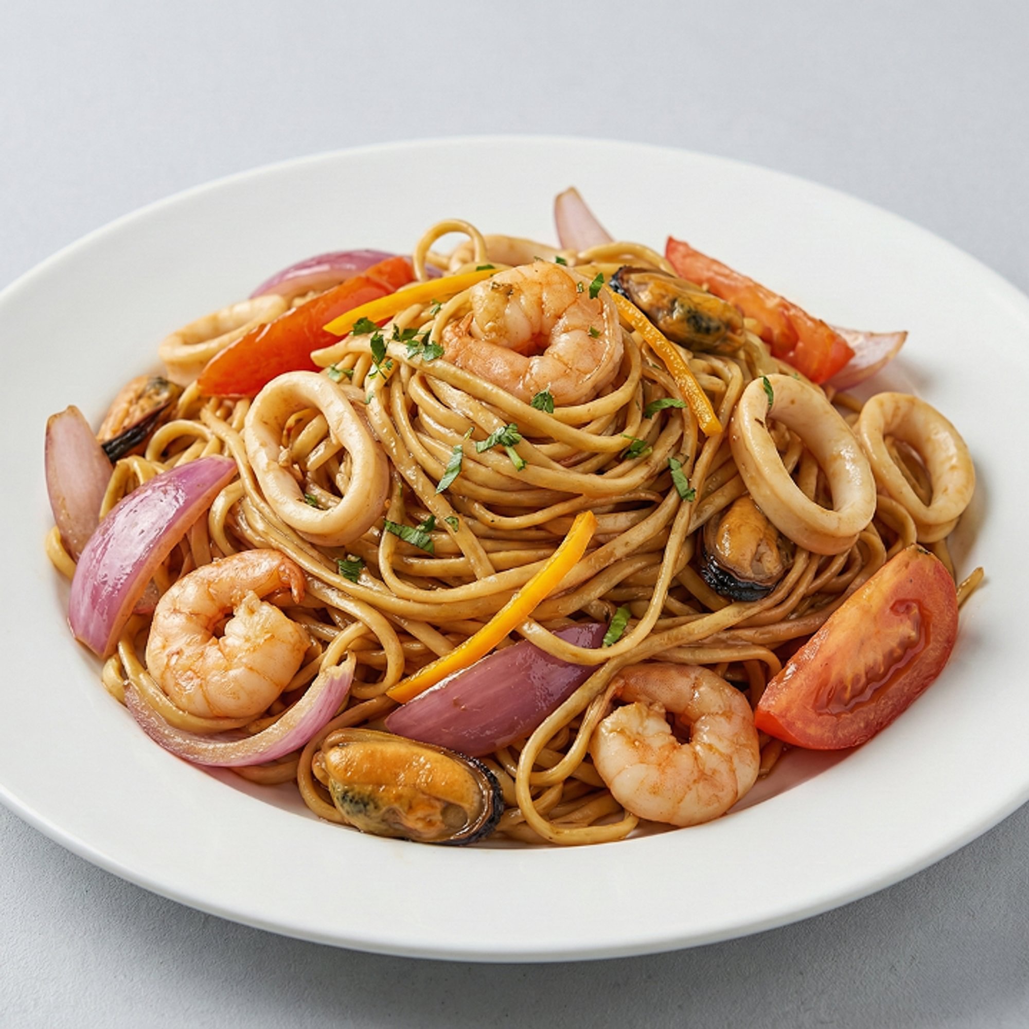Tallarín Saltado de Mariscos
