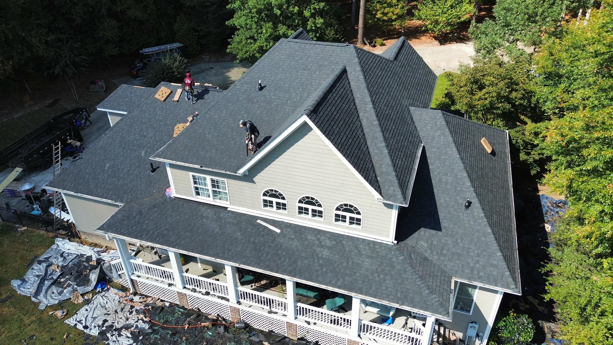 J Key Roofing Image