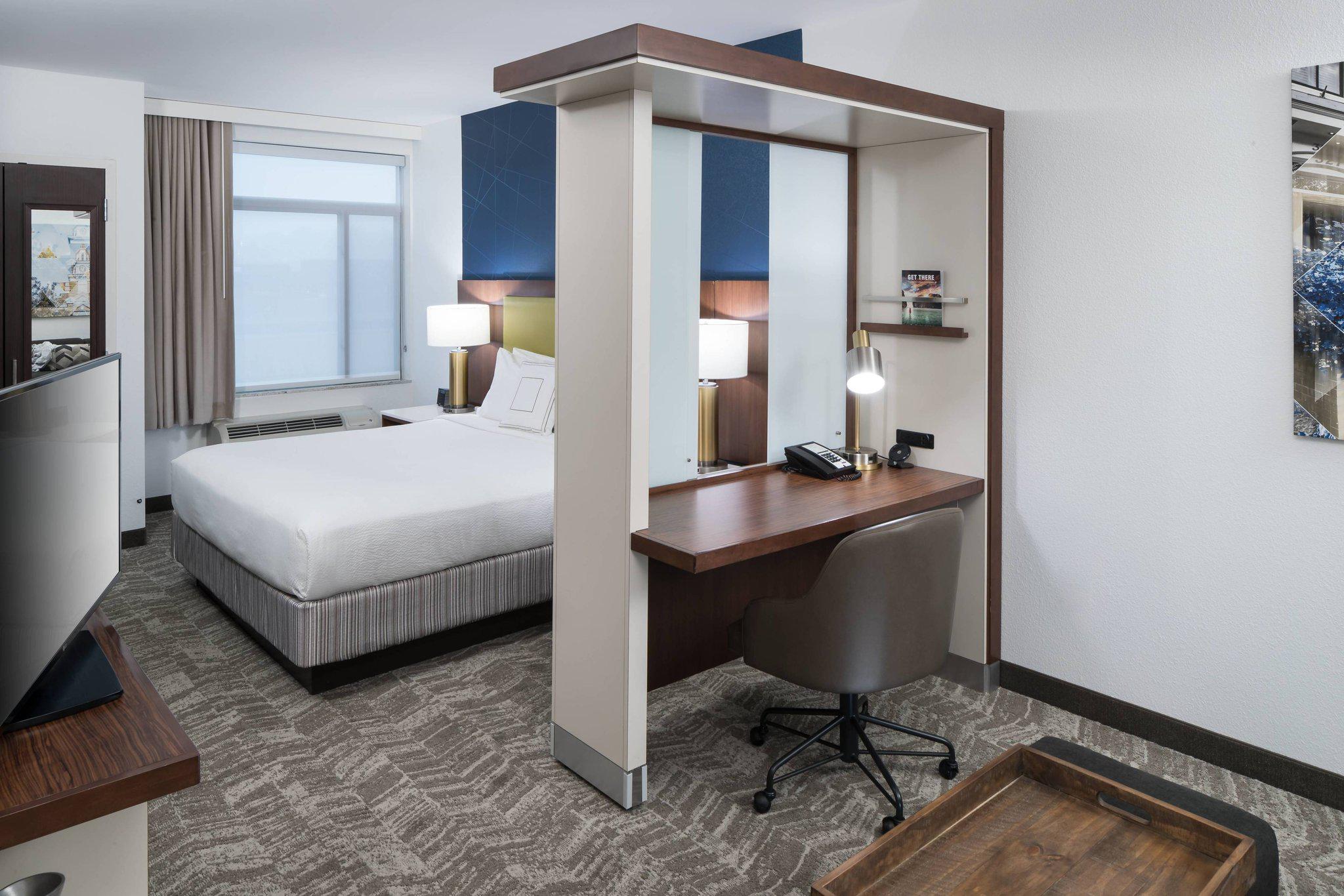 SpringHill Suites by Marriott Alexandria Old Town/Southwest Photo