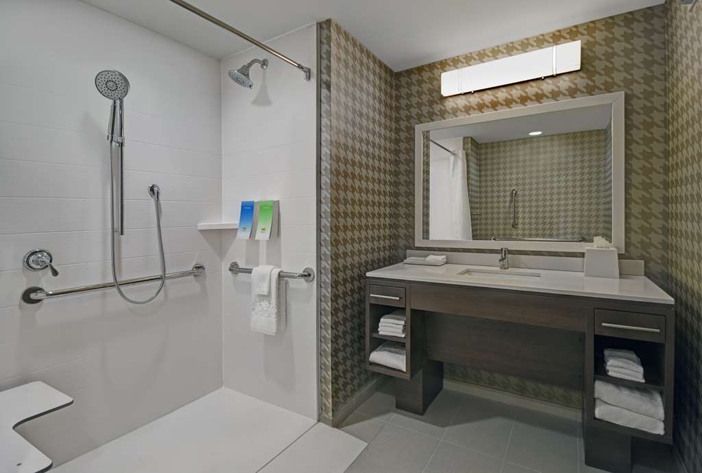 Home2 Suites by Hilton Columbus, IN Image