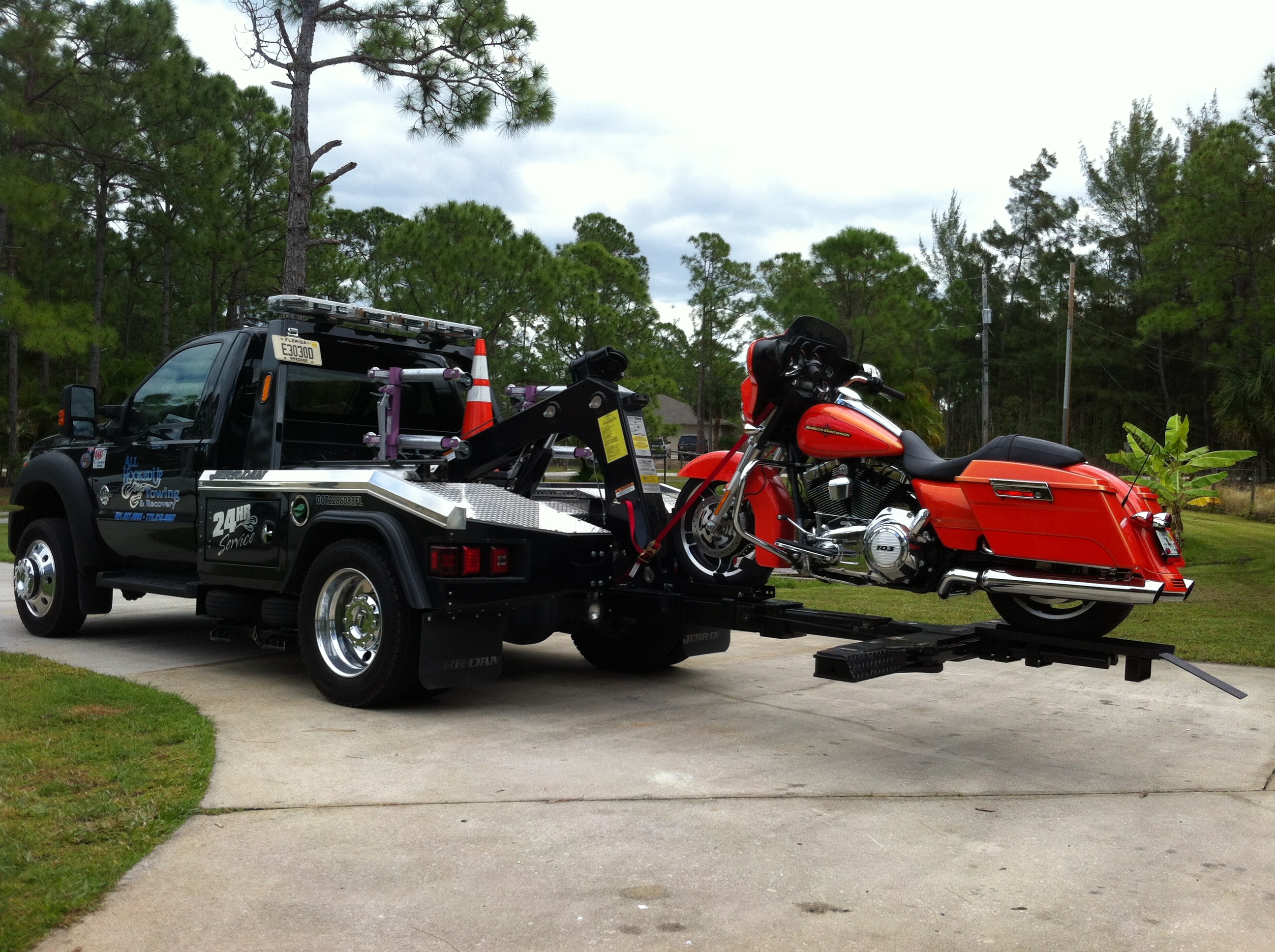 hook up towing west palm beach Florida private property towing law equipment or services such as double hook up florida, saint augustine, arlington, southside, jacksonville beach. hook up towing west palm beach Florida private property towing law equipment or services such as double hook up florida, saint augustine, arlington, southside, jacksonville beach.