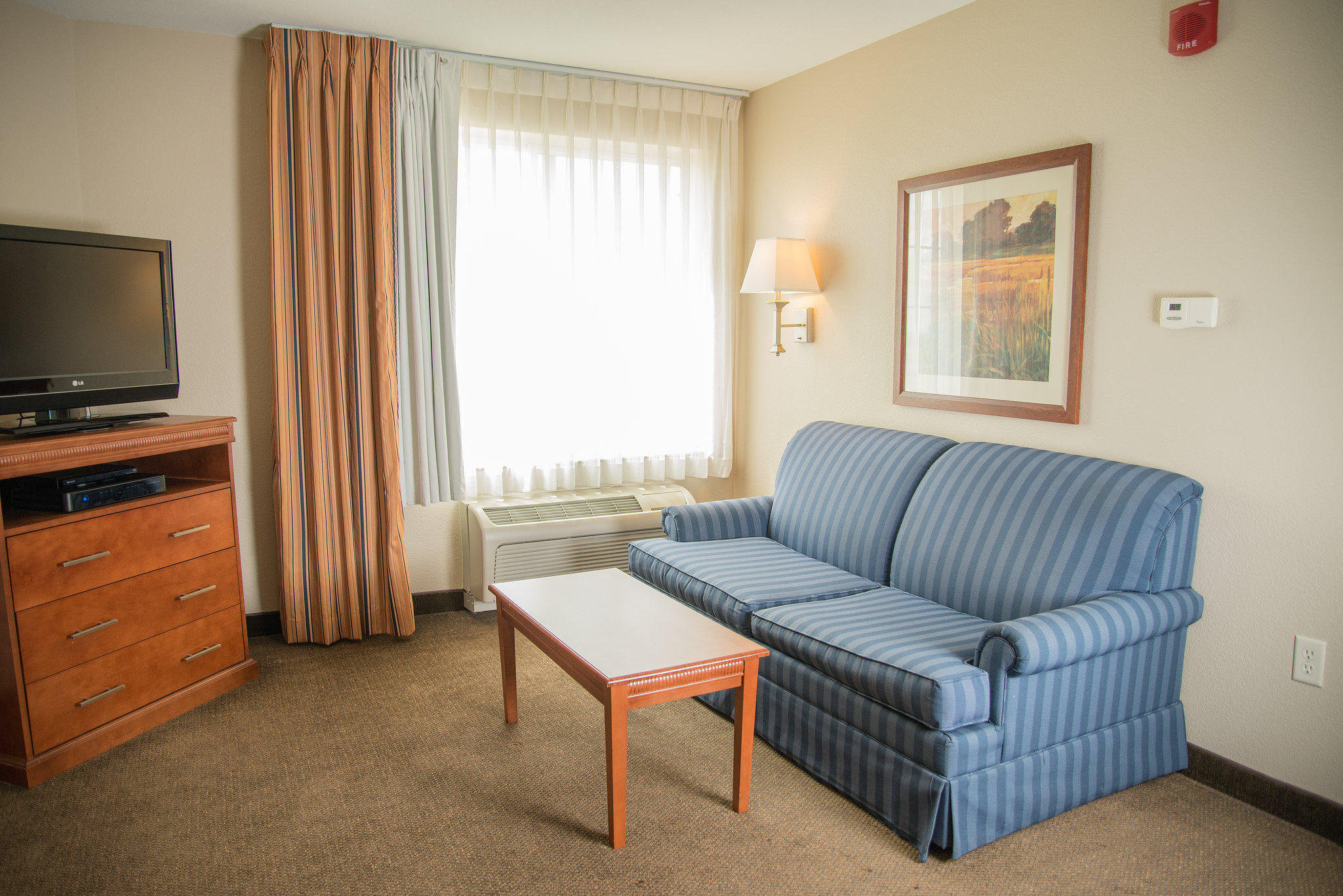 Candlewood Suites Loveland Photo