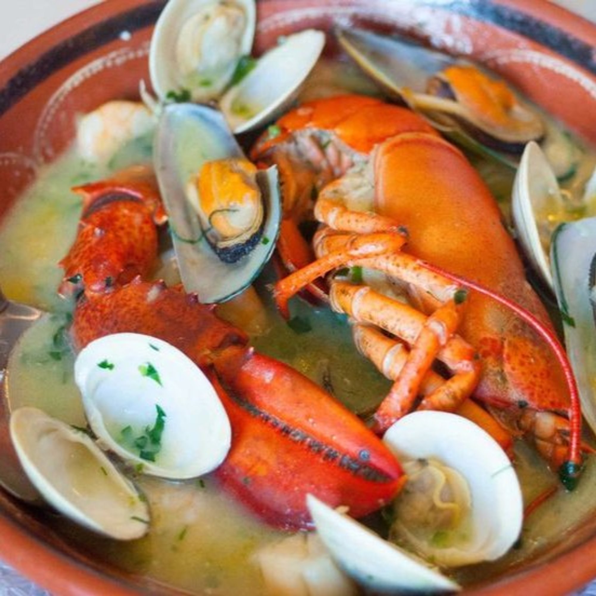 Mariscada Em Molho Verde Ou Vermelho