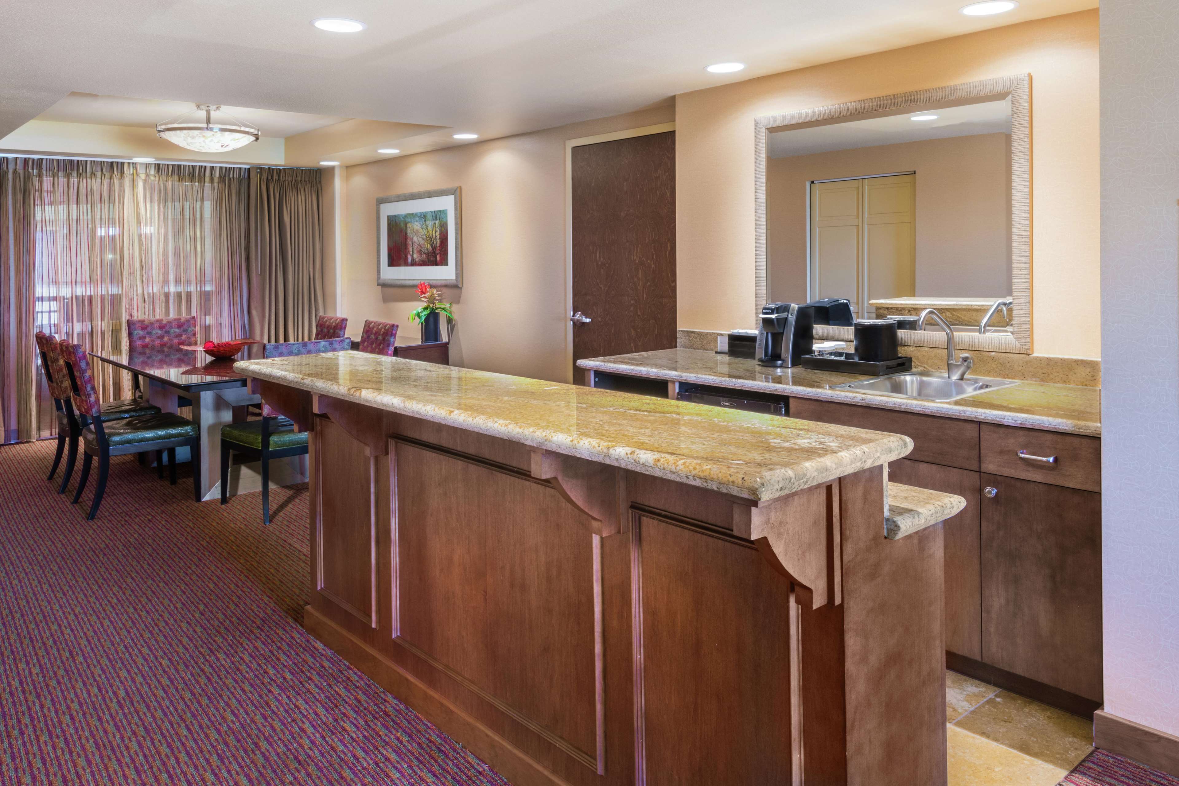 Embassy Suites by Hilton Loveland Hotel Conference Center & Spa Photo