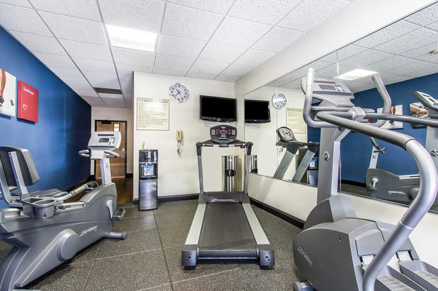 Images Comfort Suites