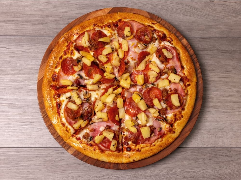 Medium Canadian Classic Pizza