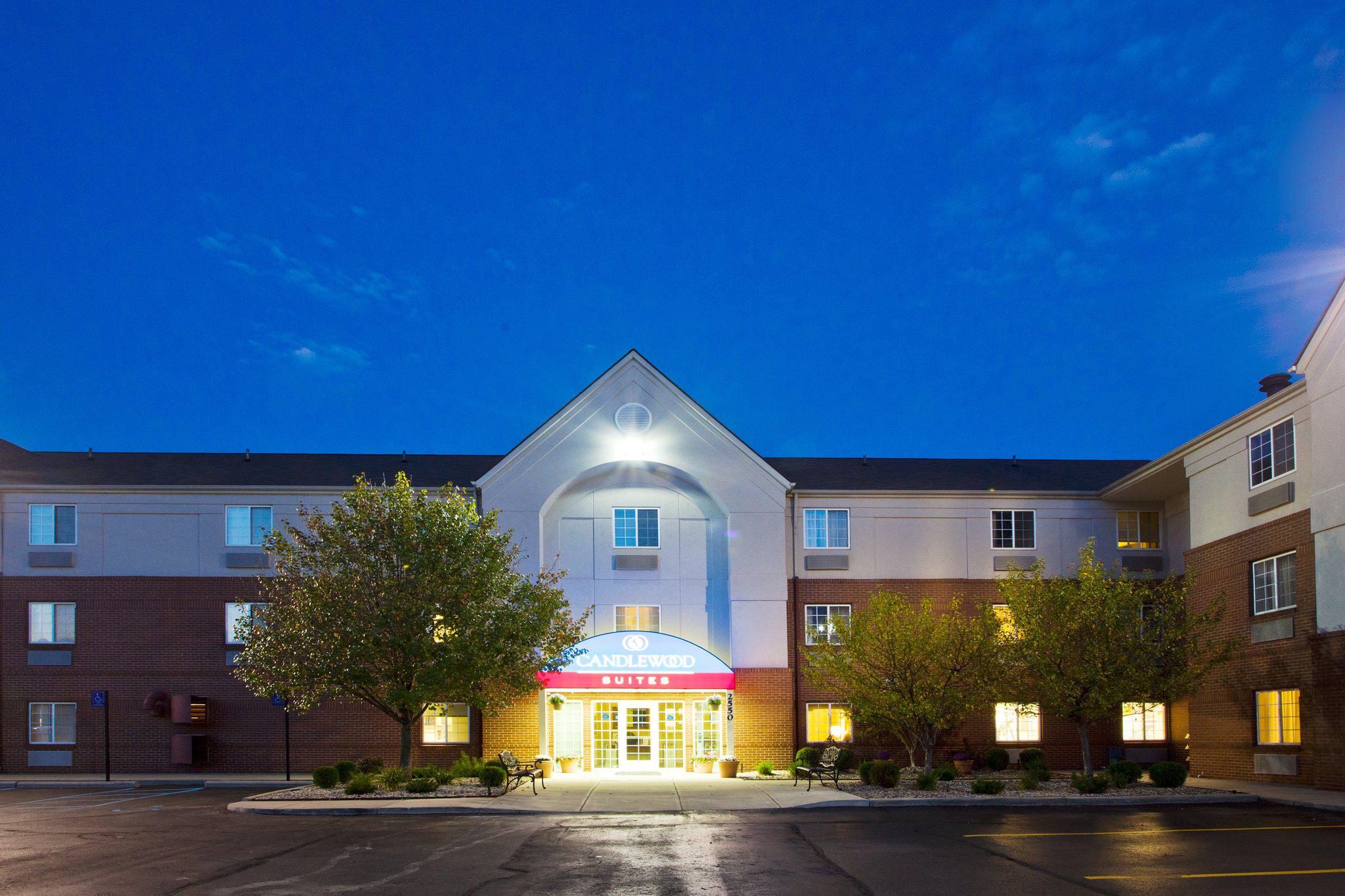 Candlewood Suites Detroit-Troy Photo