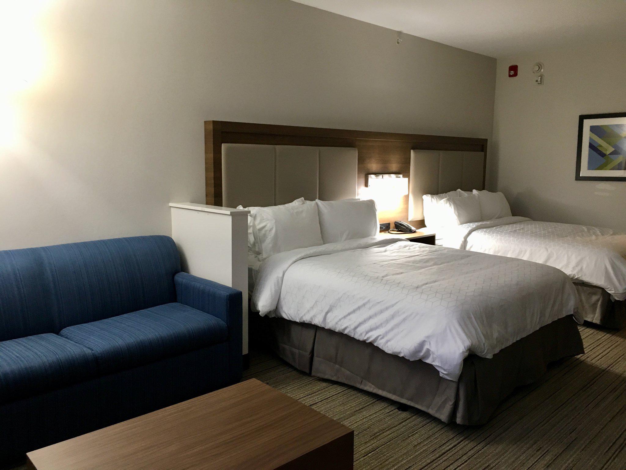 Holiday Inn Express Grand Island - Niagara Falls Photo