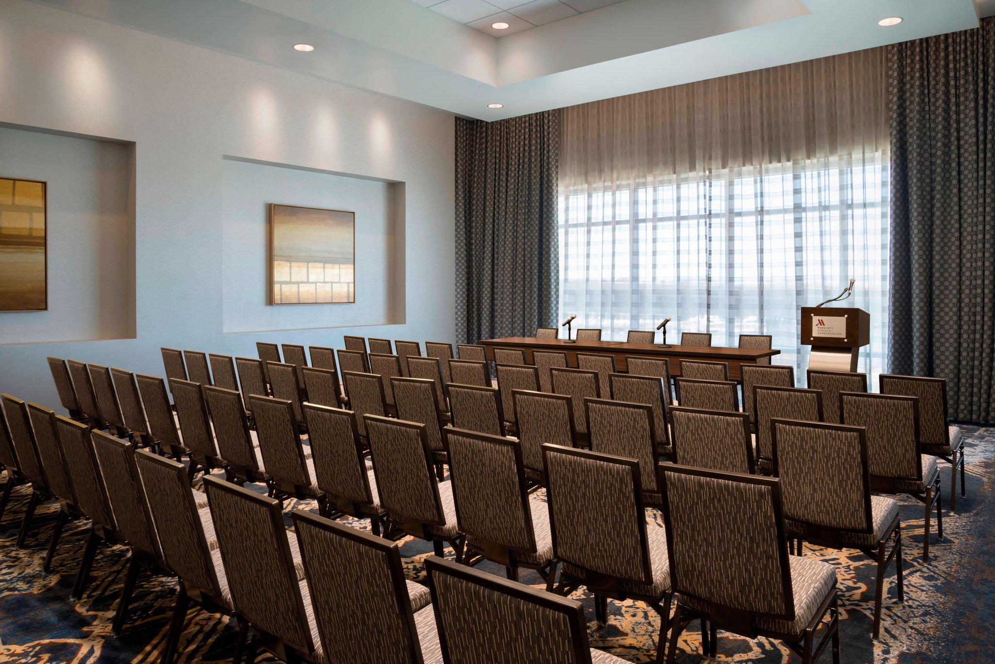 Buffalo Marriott at LECOM HARBORCENTER Photo