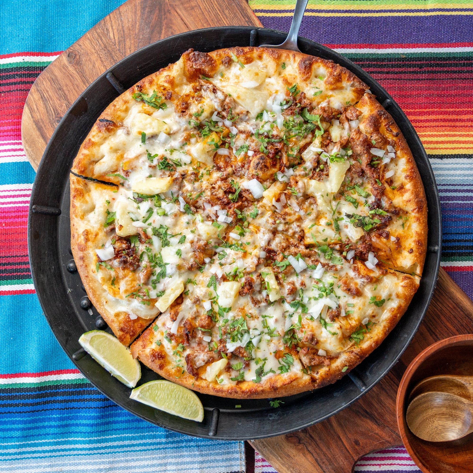 Large La Bestia Mexicana Pizza