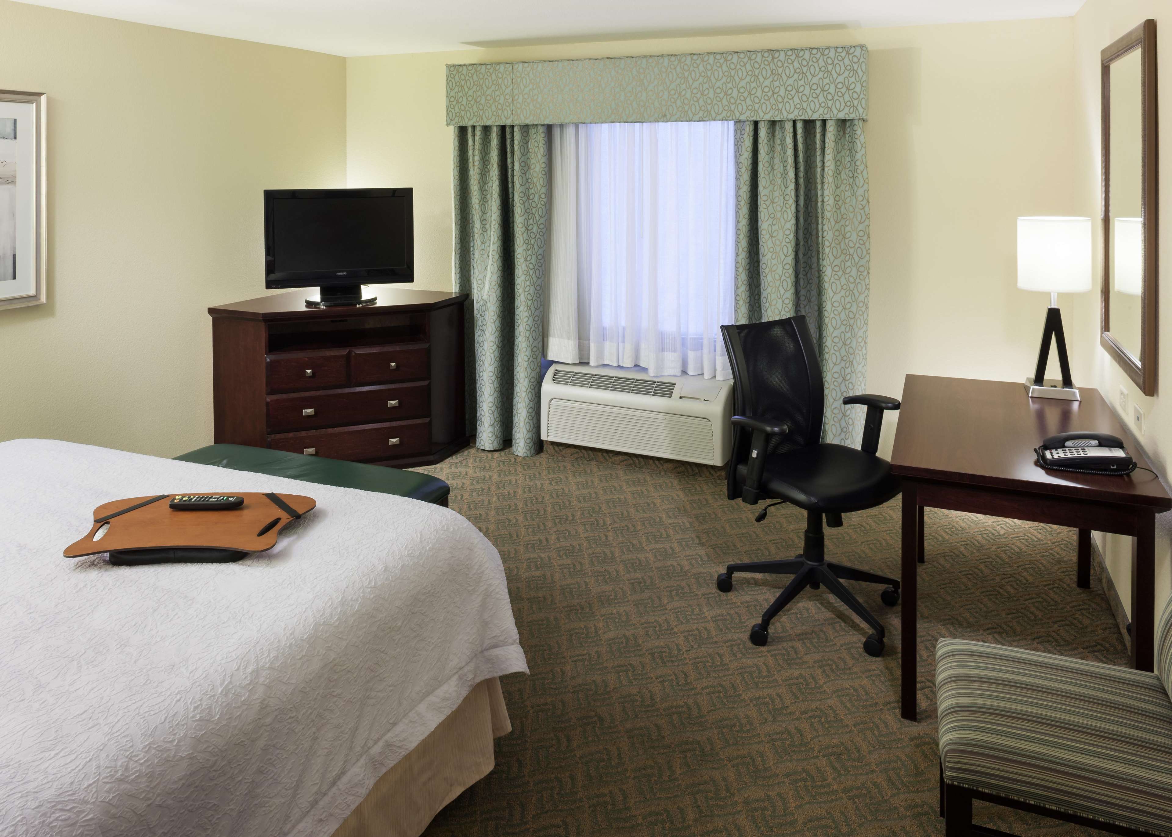 Hampton Inn & Suites Dallas-Arlington-South Photo