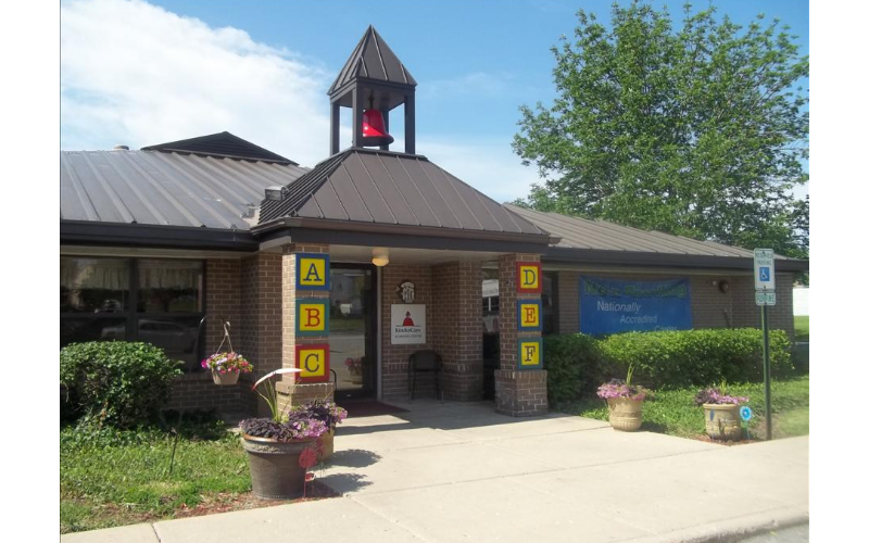 West Carol Stream KinderCare Photo