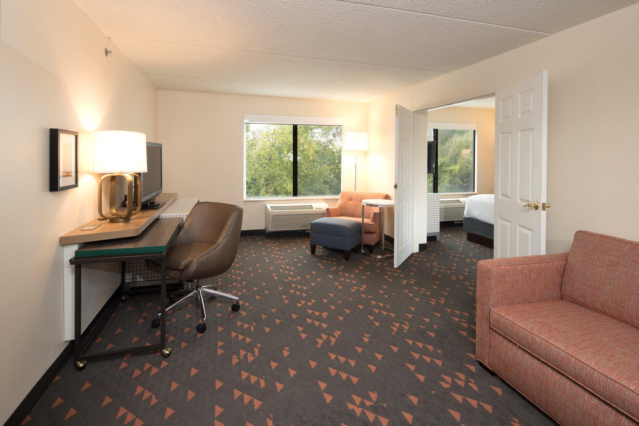 Holiday Inn & Suites Ann Arbor Univ. Michigan Area Photo