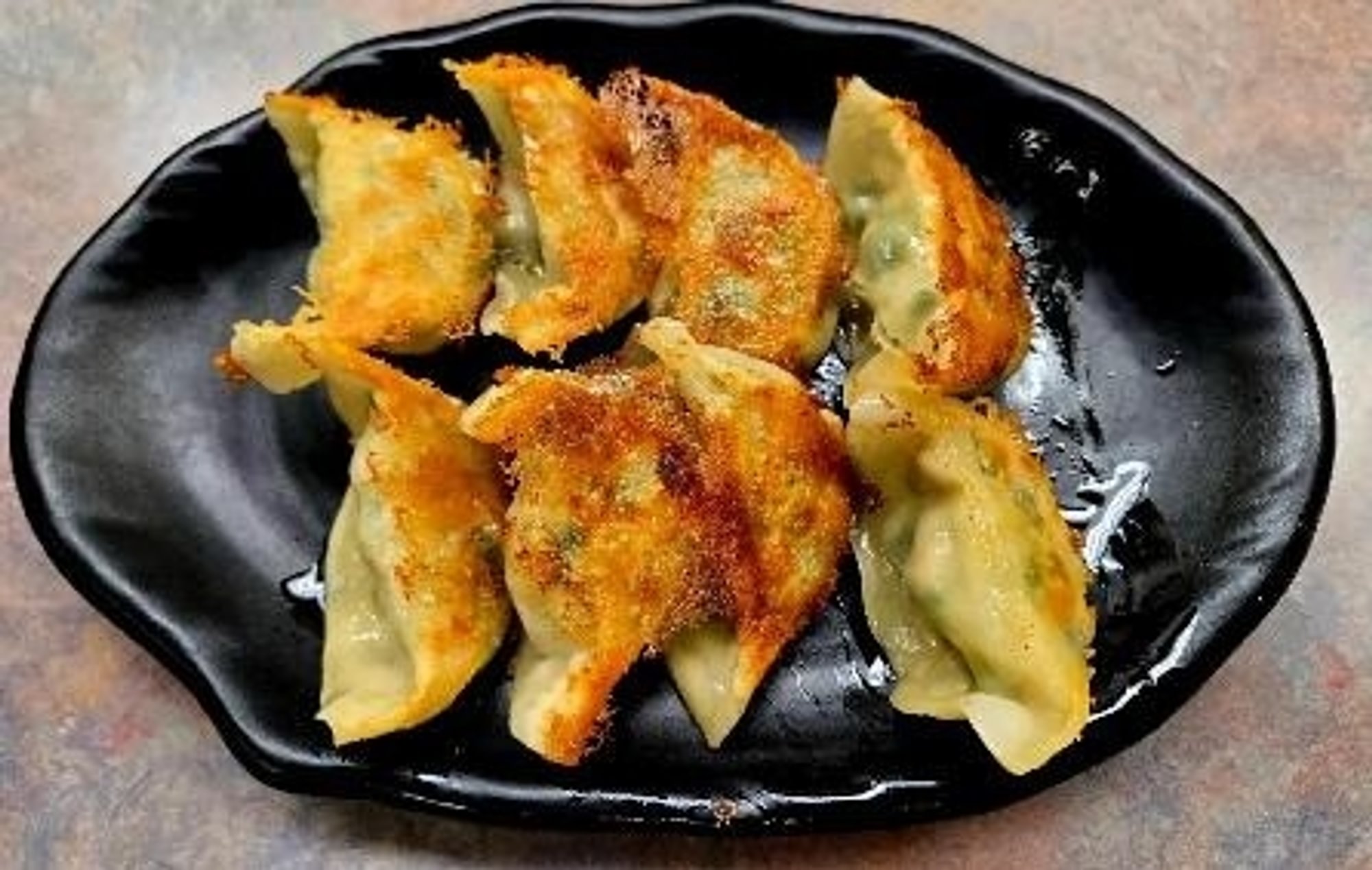 Pan Fried Dumplings 煎餃