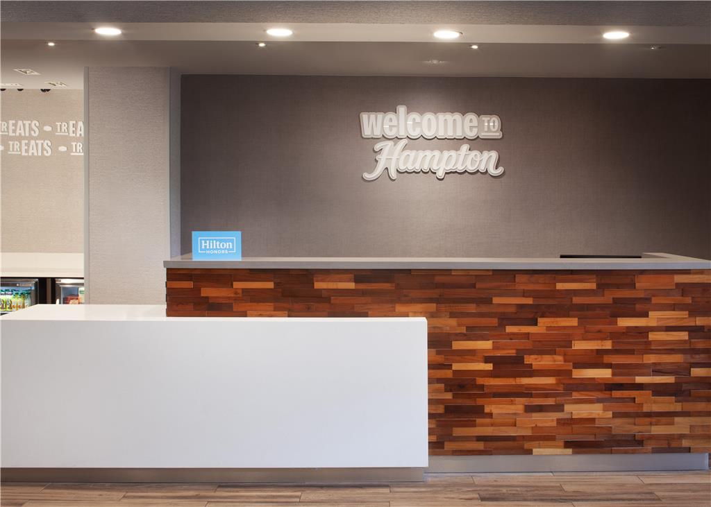 Hampton Inn Evergreen Image