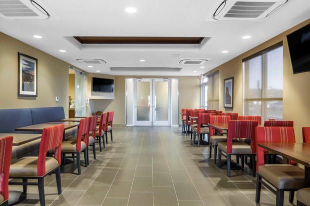 Images Comfort Inn & Suites