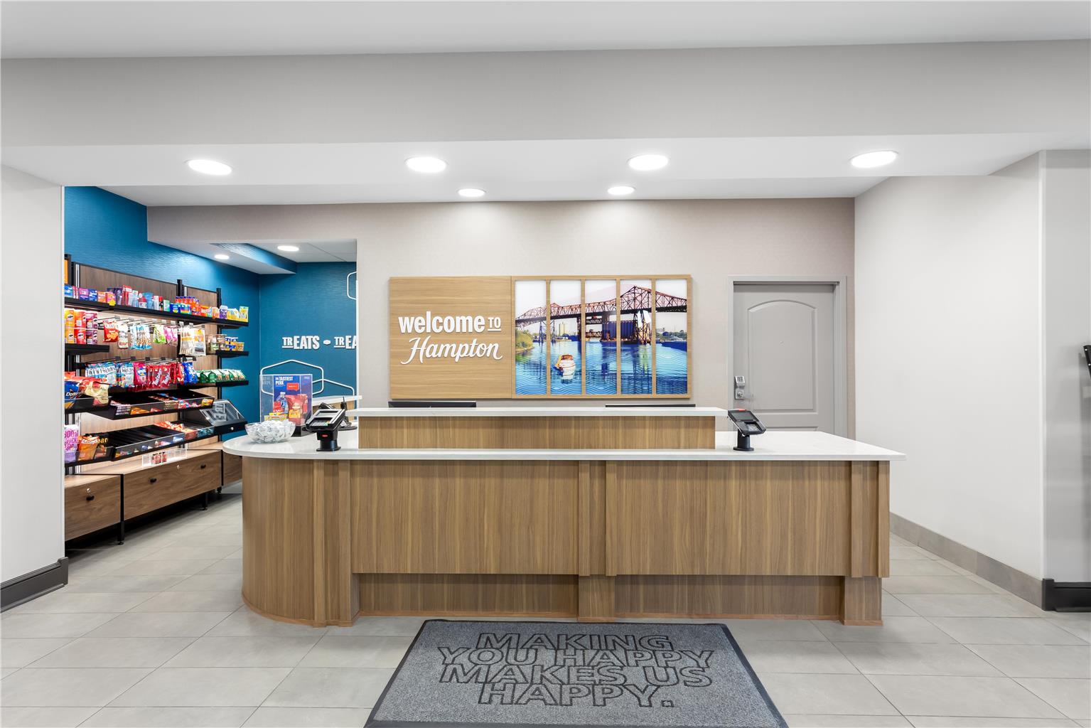 Hampton Inn &amp; Suites Chicago Deer Park Logo