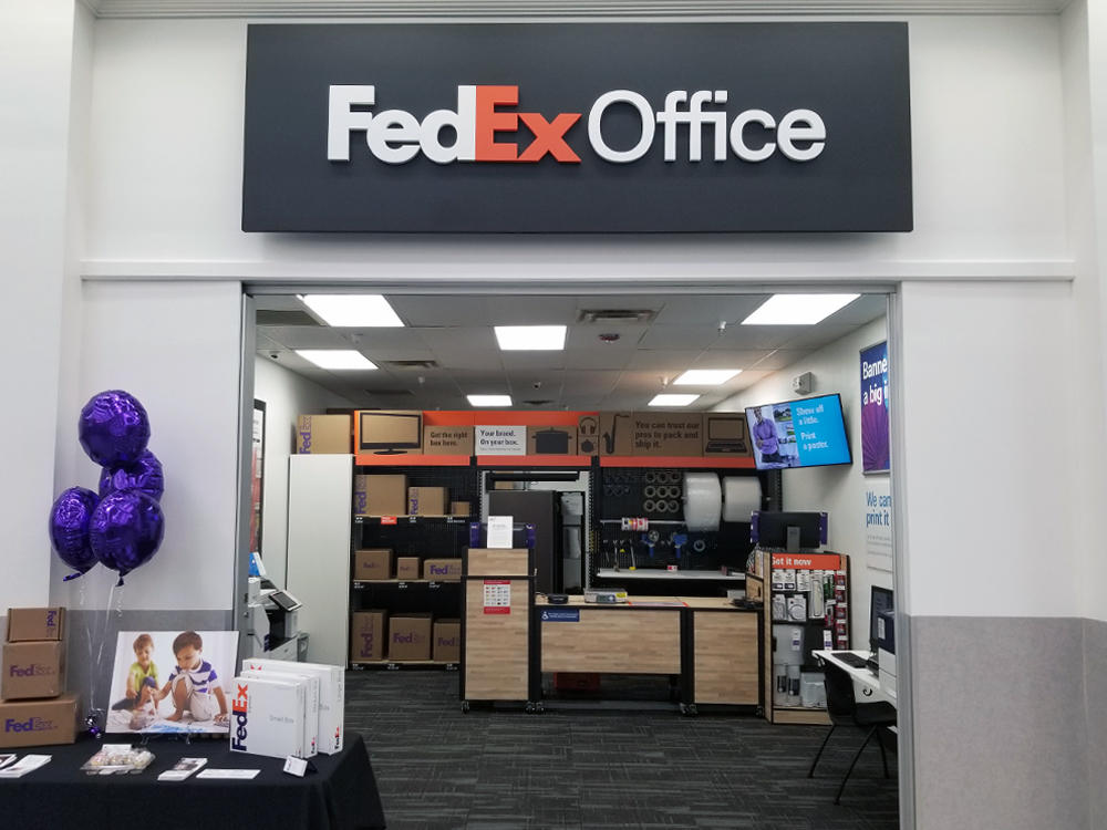 FedEx Office Print & Ship Center Photo