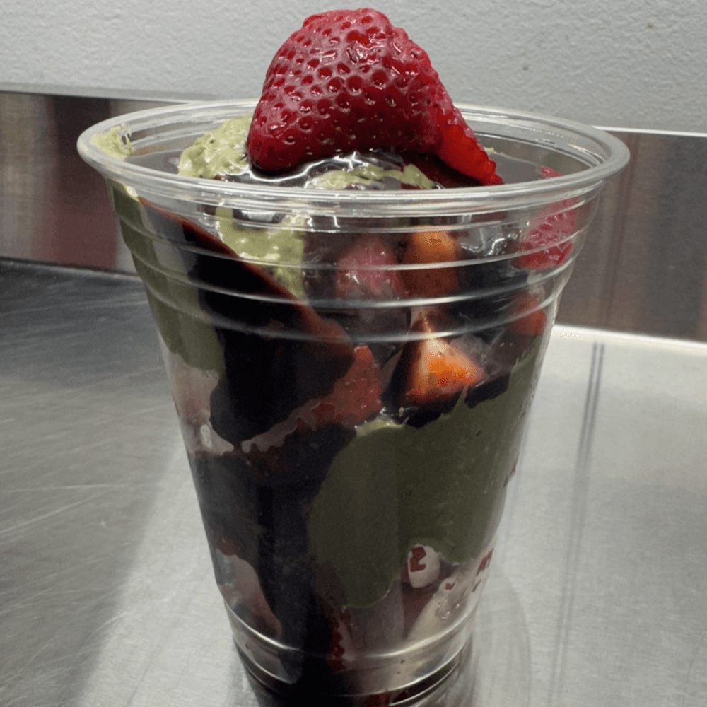 Dubai Chocolate Strawberry Cups 8 oz (Albany Location)