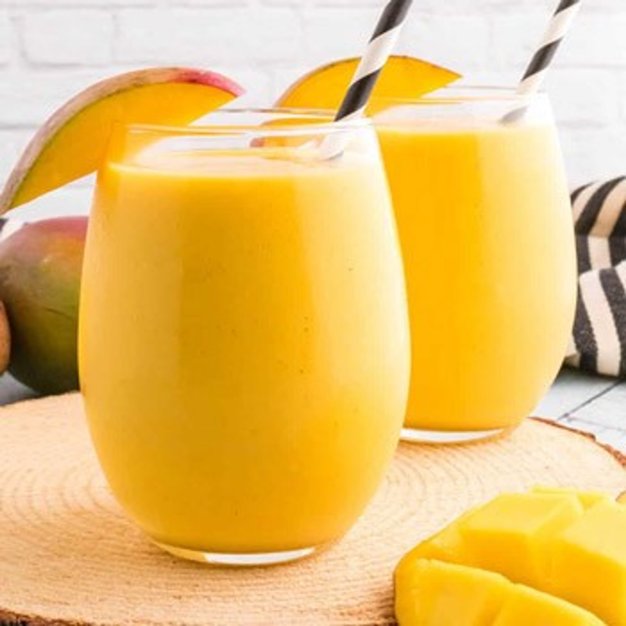Mango lassi