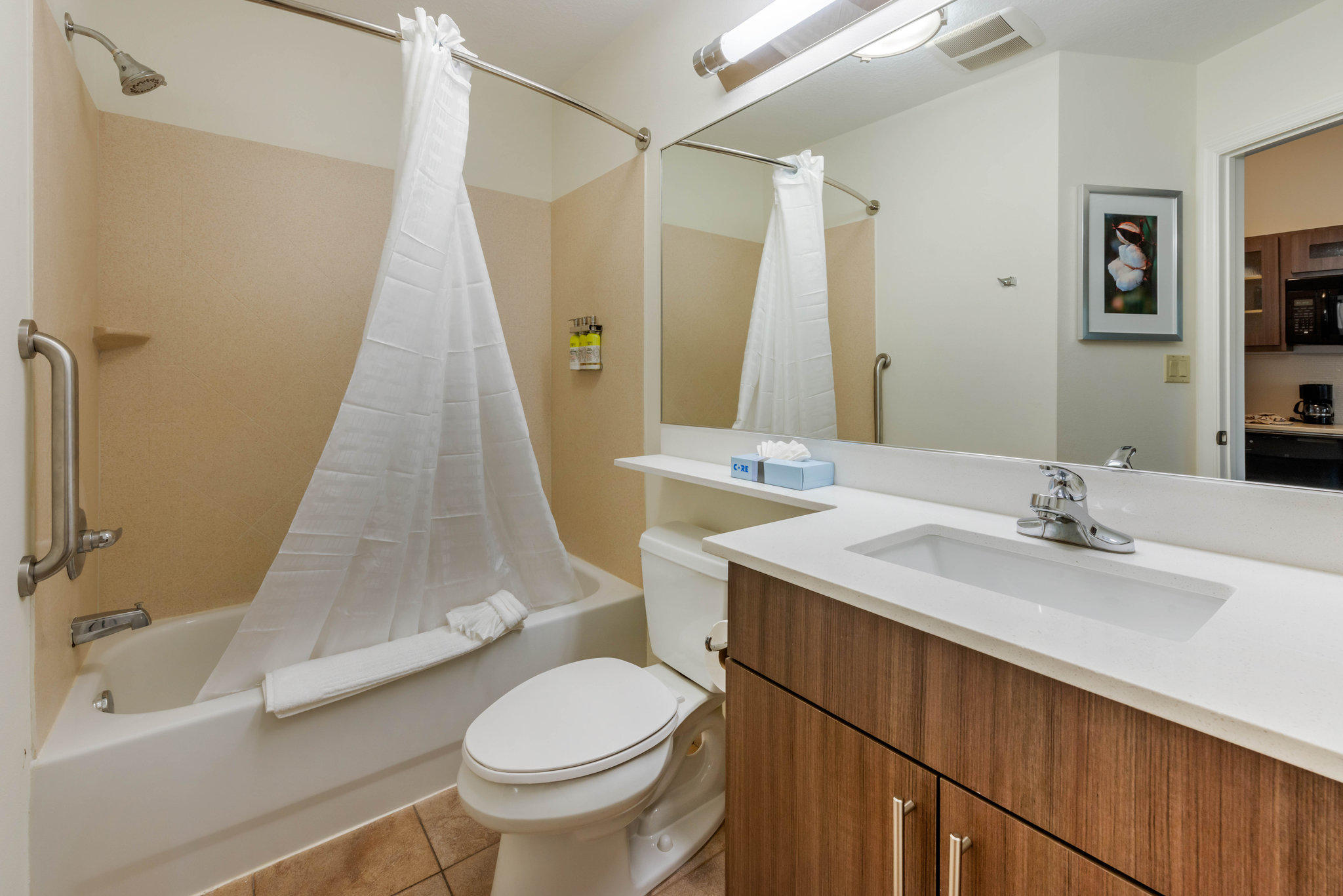 Candlewood Suites Fort Myers-Sanibel Gateway Photo