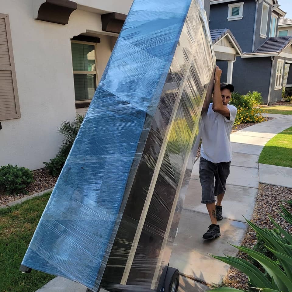 Donation Movers Image