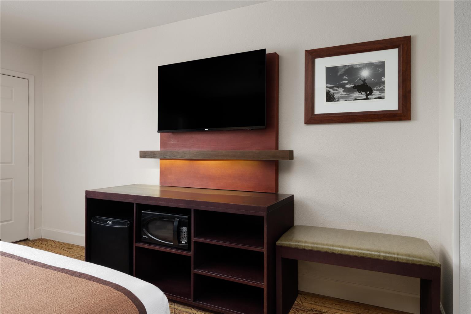 Best Western Discovery Inn Image