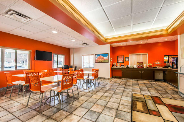 Images Econo Lodge