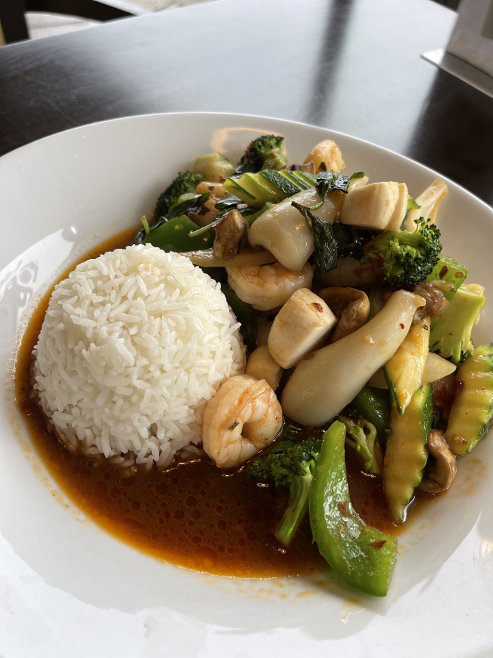 Seafood Basil (Lunch)