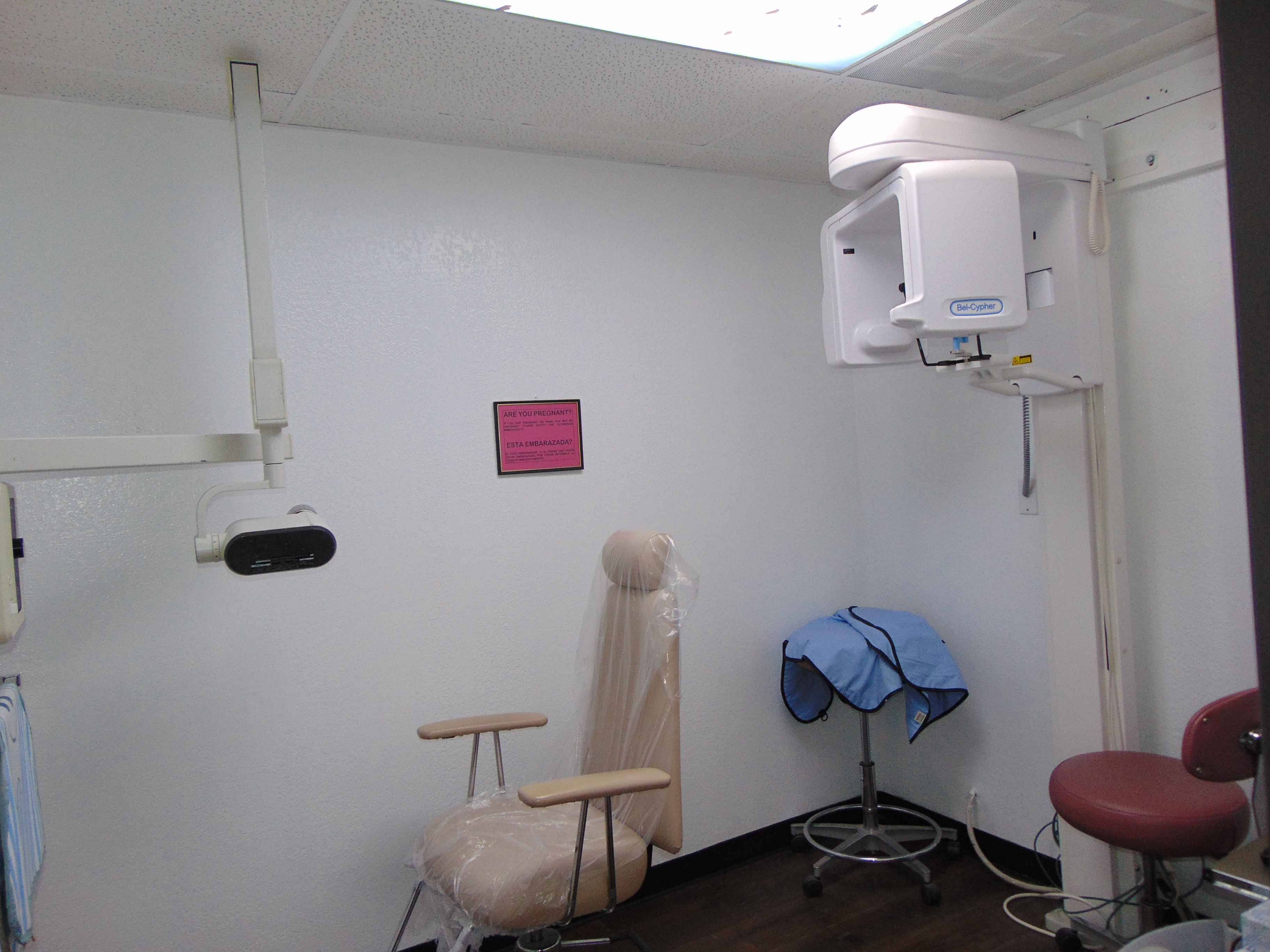 Pacoima Dental Center Image