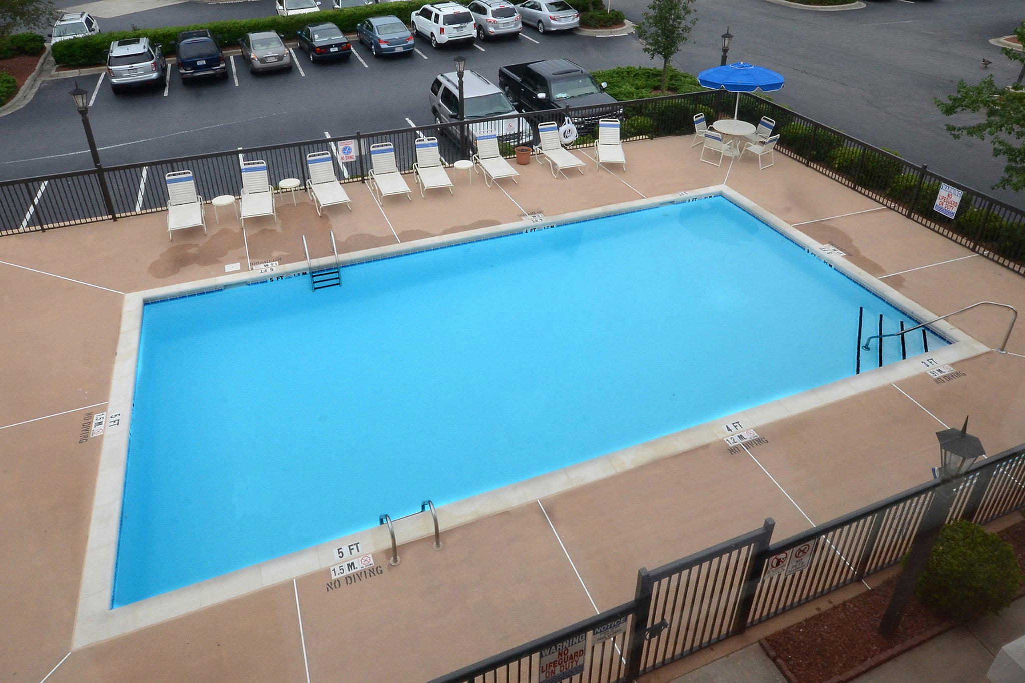 Holiday Inn Express Raleigh-Durham Airport Photo