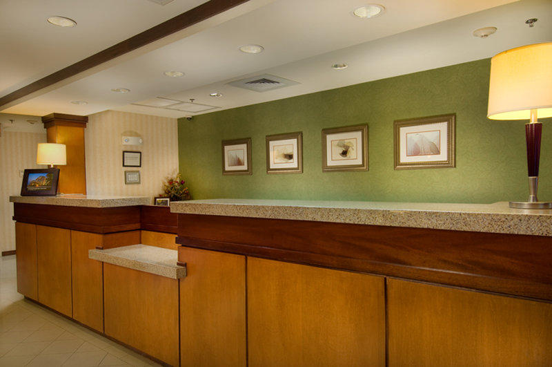 Fairfield Inn & Suites by Marriott Marshall Photo