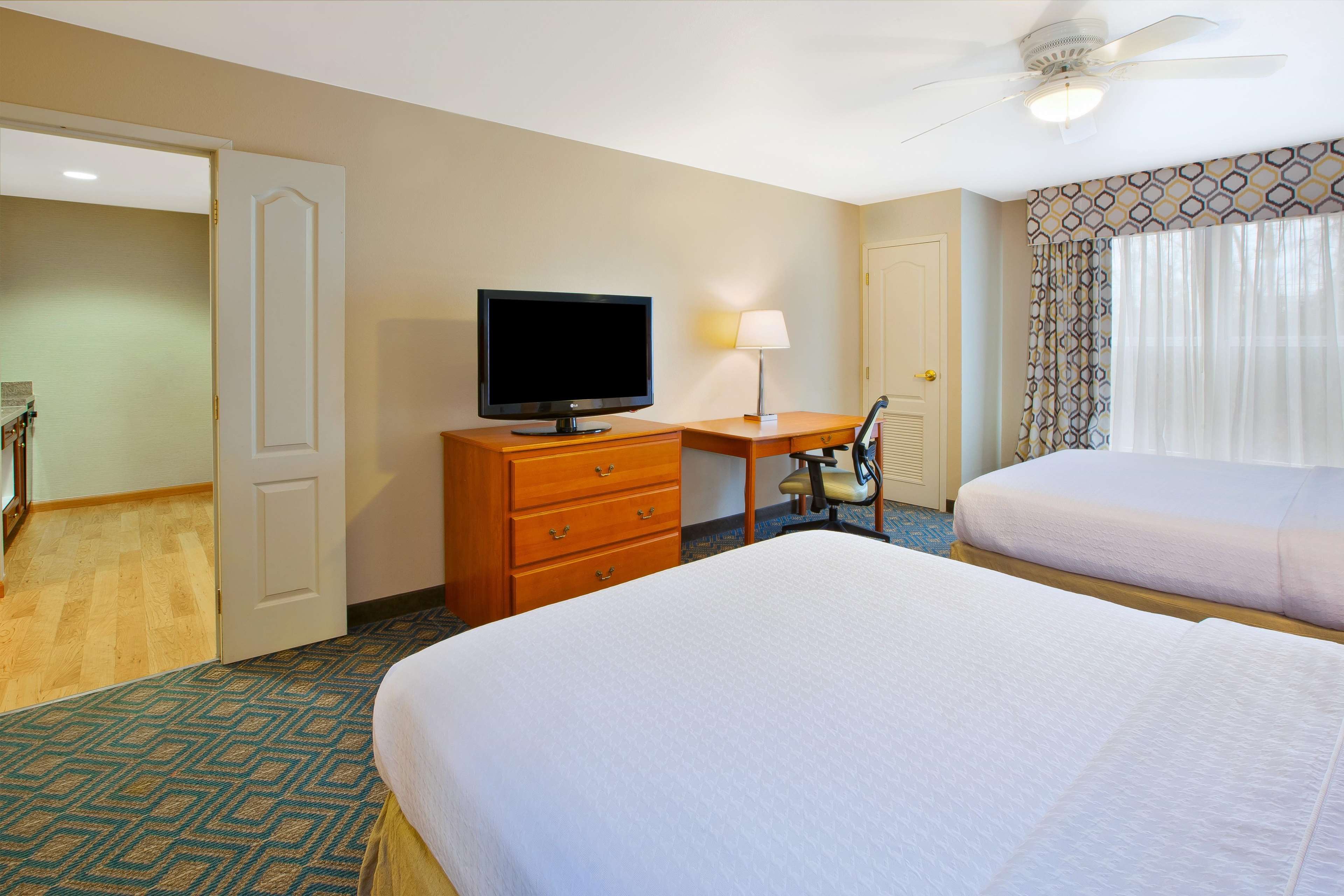 Homewood Suites by Hilton Philadelphia/Mt. Laurel Photo