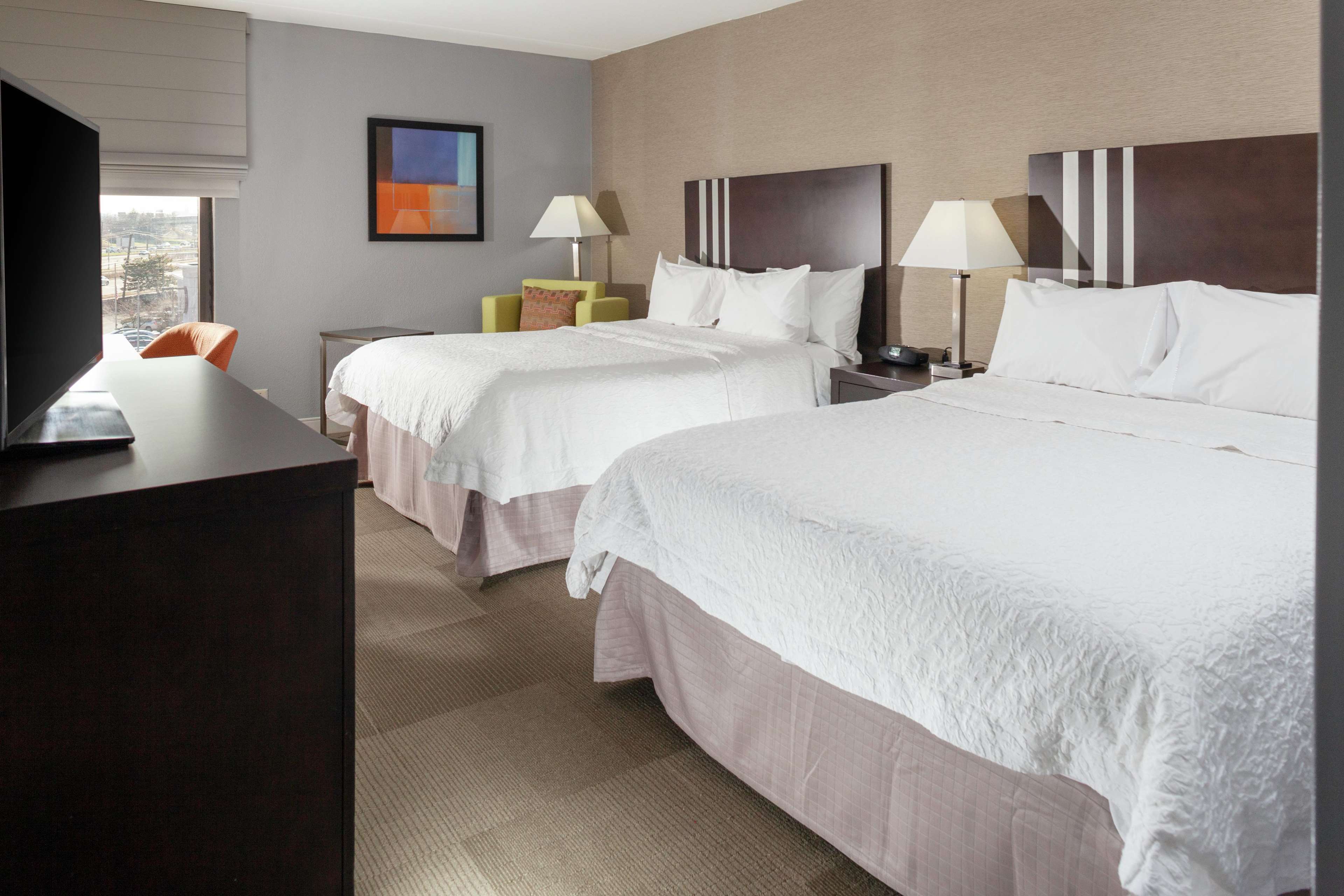 Hampton Inn Newark-Airport Photo