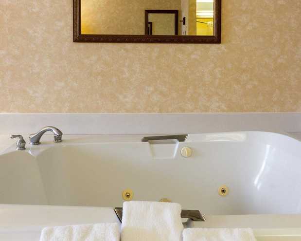 Images Quality Inn