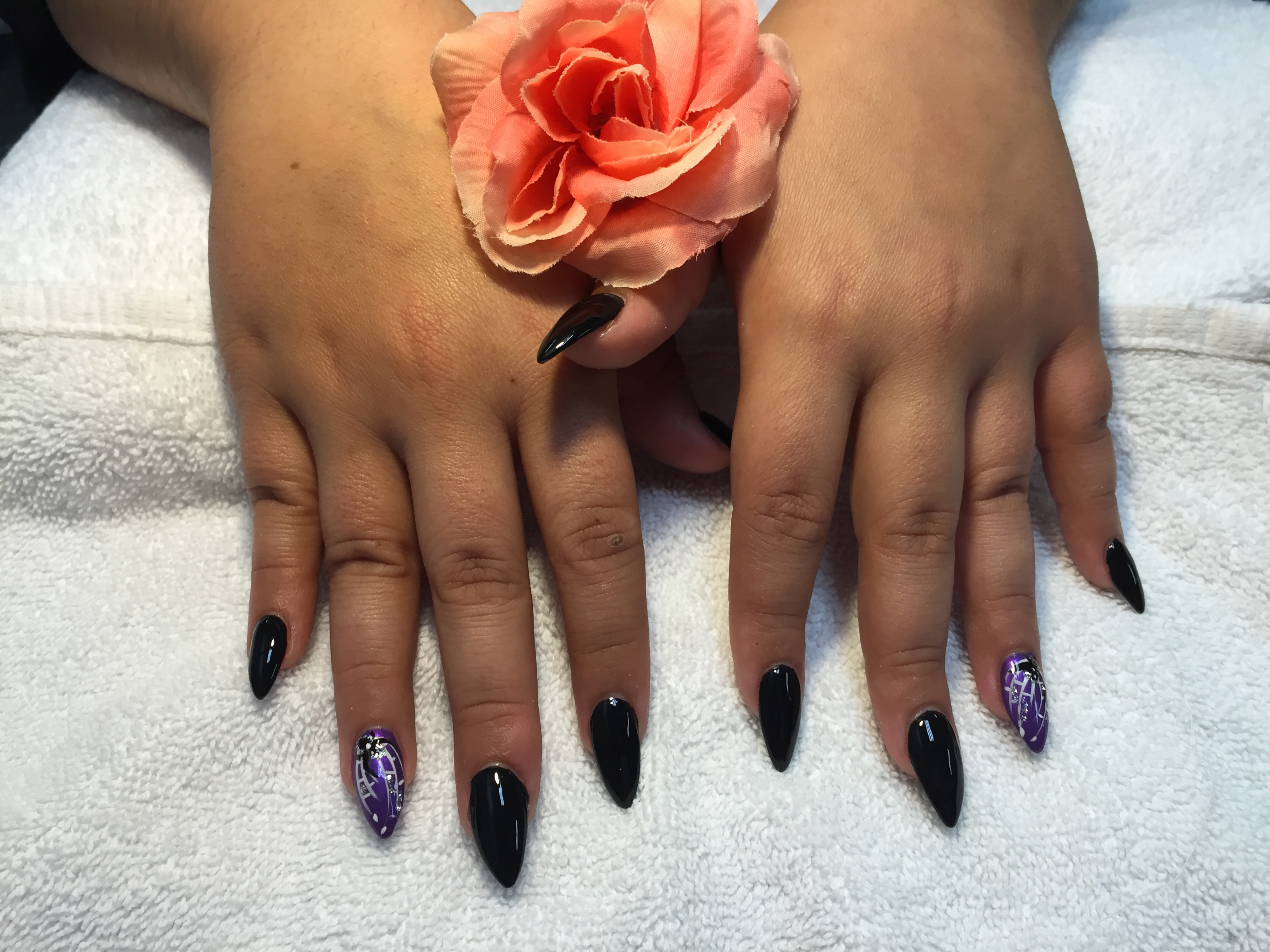 TL Nails & Spa image