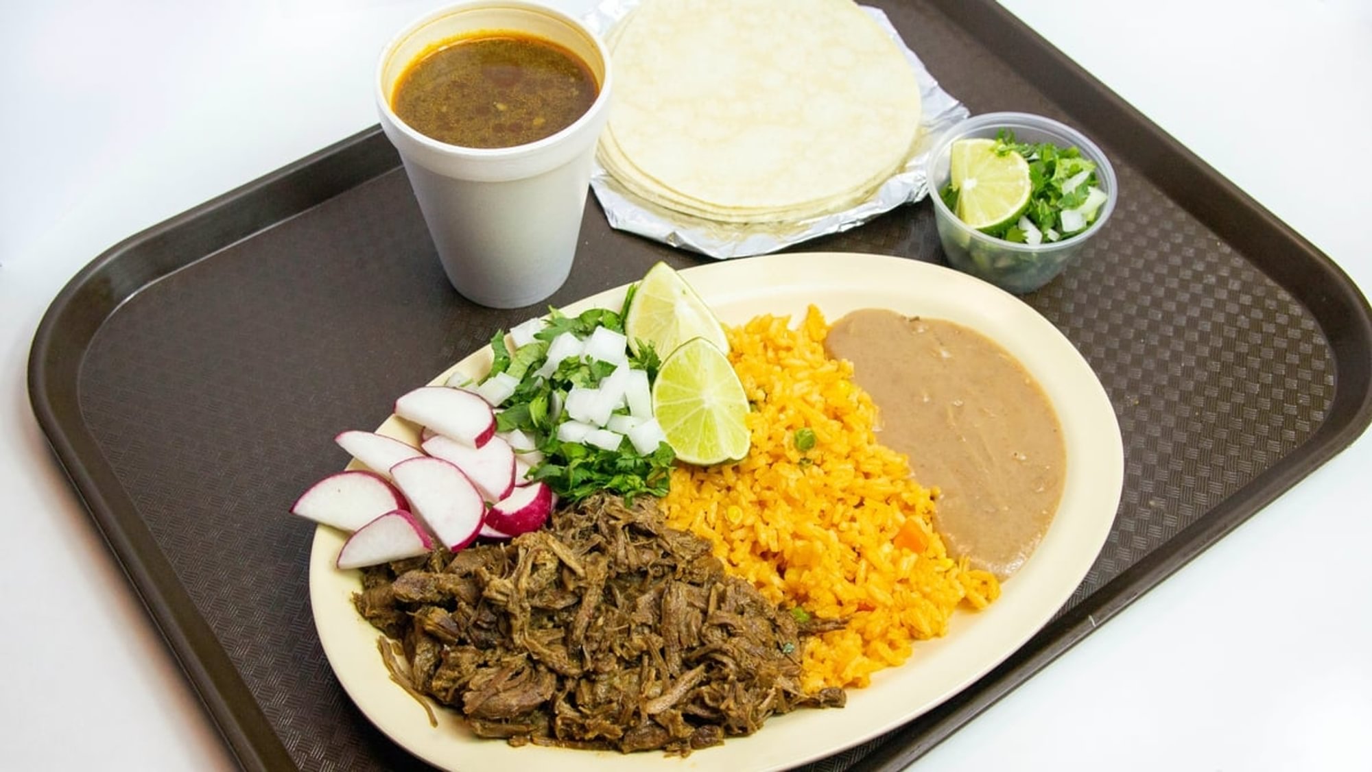 Platillo De Barbacoa Con Consome