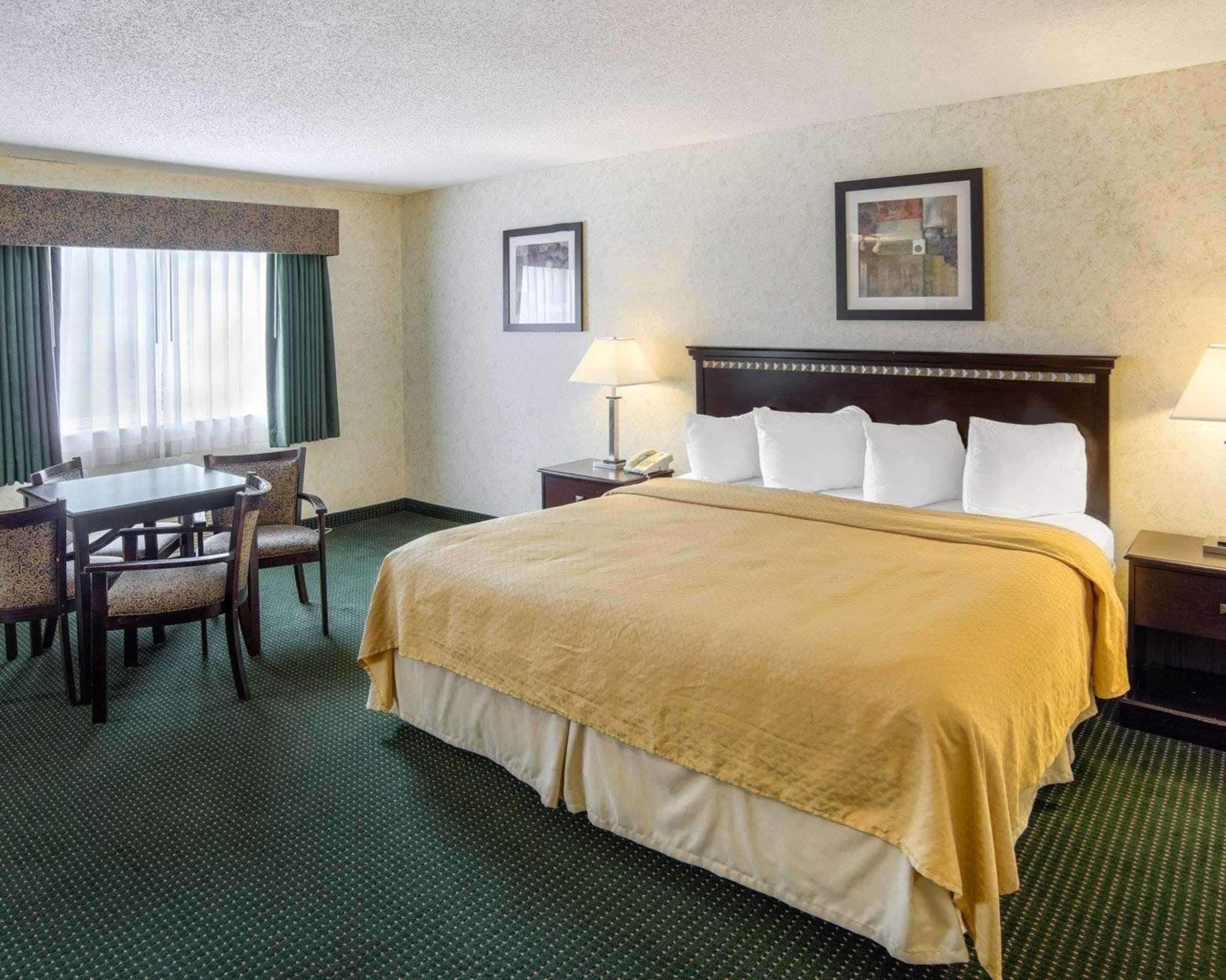 Quality Inn Near Northtown Mall & National Sports Center Photo